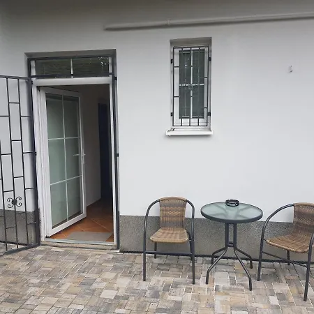 Apartment Cerny Tulipan - 1 Plzen